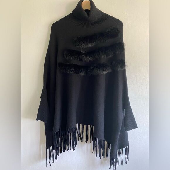 Skea Fringe Shawl with Rabbit fur trim One size fits All Poncho Relaxed fit - Picture 5 of 11